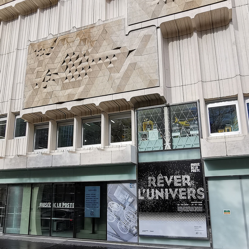 Facade-musee-la-poste