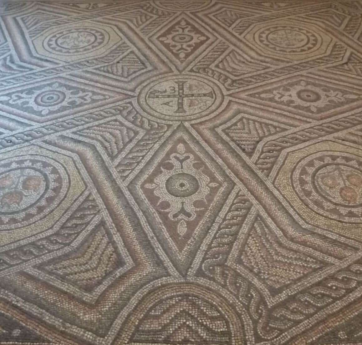 antony_eglise_saint_saturnin_mosaique